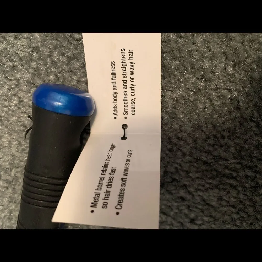 NWT con air round hair brush. Blue and black